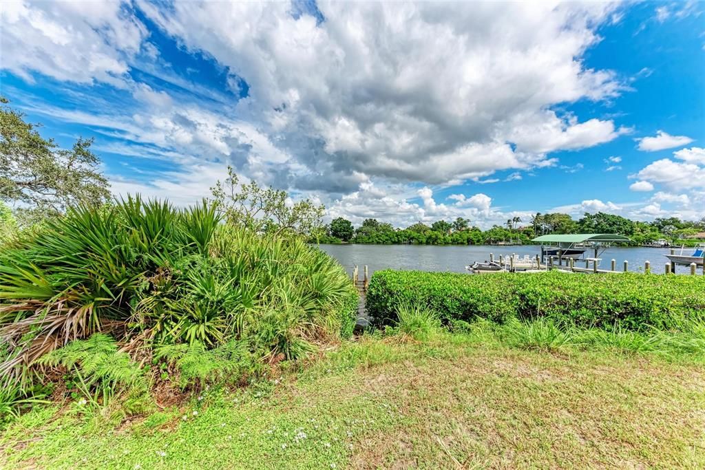 Active With Contract: $775,000 (3 beds, 3 baths, 2326 Square Feet)