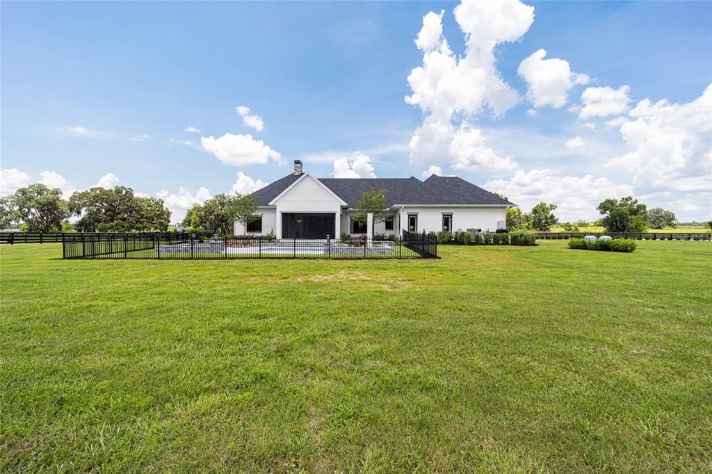 En Venta: $3,299,000 (3 camas, 3 baños, 3053 Pies cuadrados)