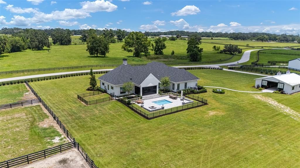 En Venta: $3,299,000 (3 camas, 3 baños, 3053 Pies cuadrados)