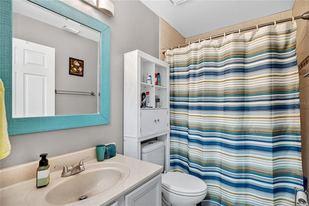 Activo con contrato: $479,900 (4 camas, 2 baños, 2059 Pies cuadrados)