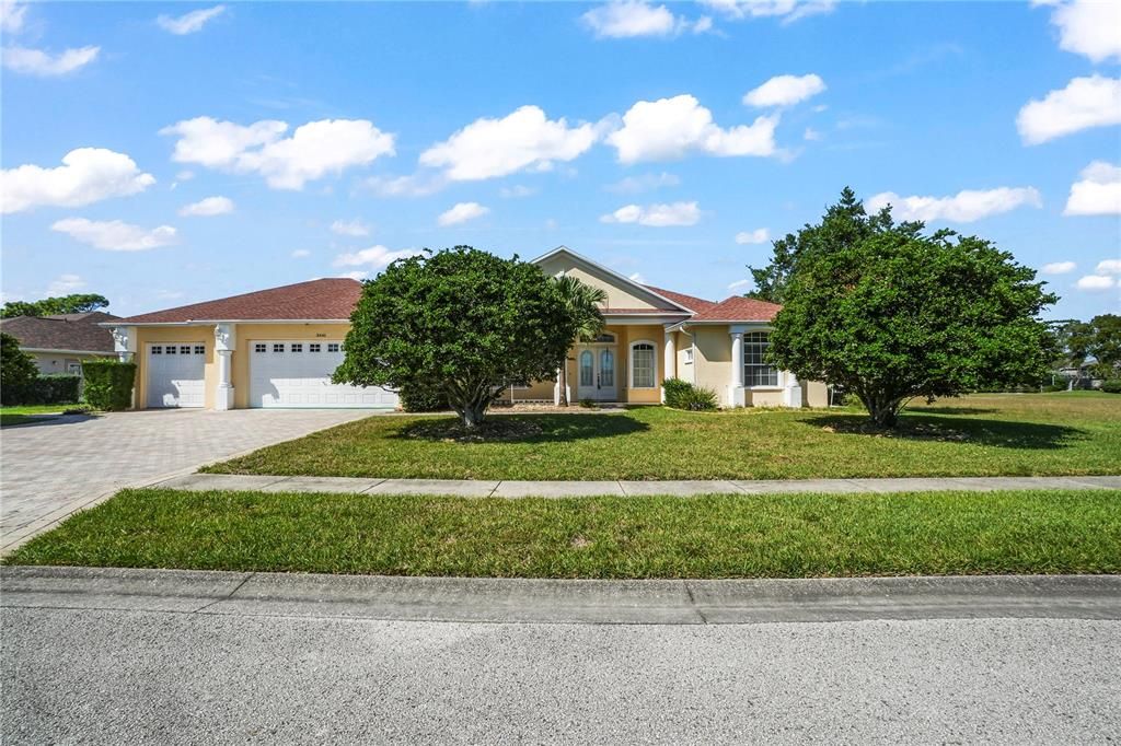 待售: $590,000 (5 贝兹, 3 浴室, 3563 平方英尺)