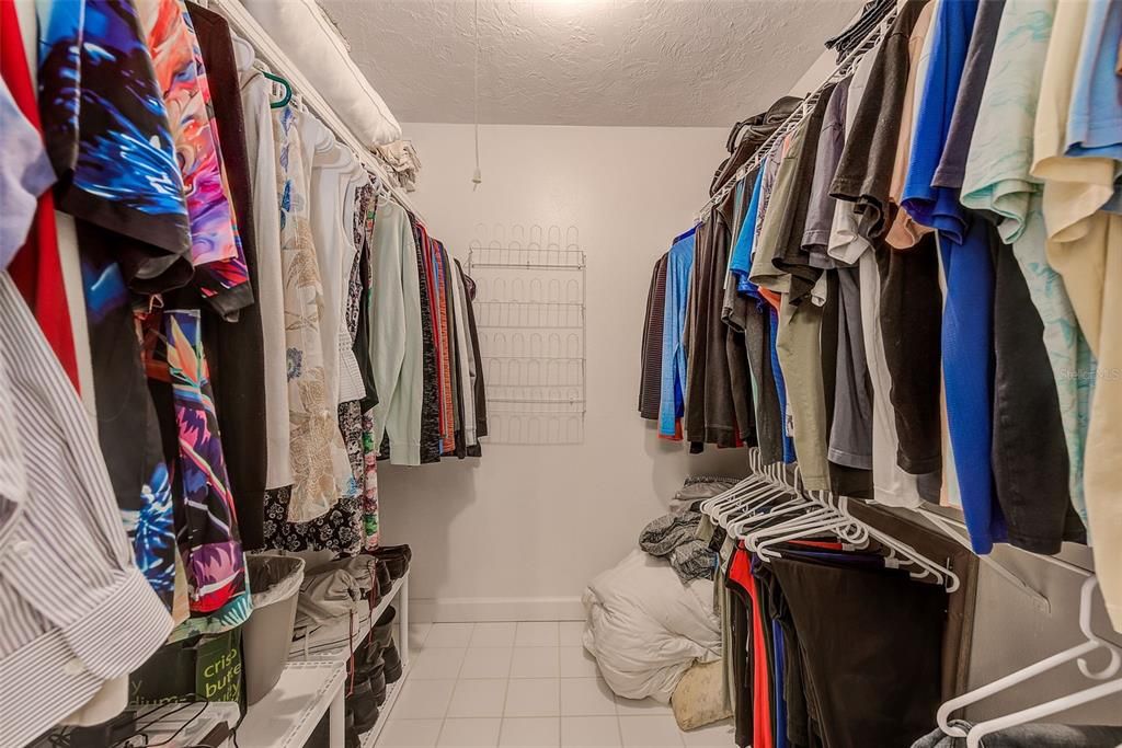 На продажу: $195,000 (2 спален, 2 ванн, 1160 Квадратных фут)