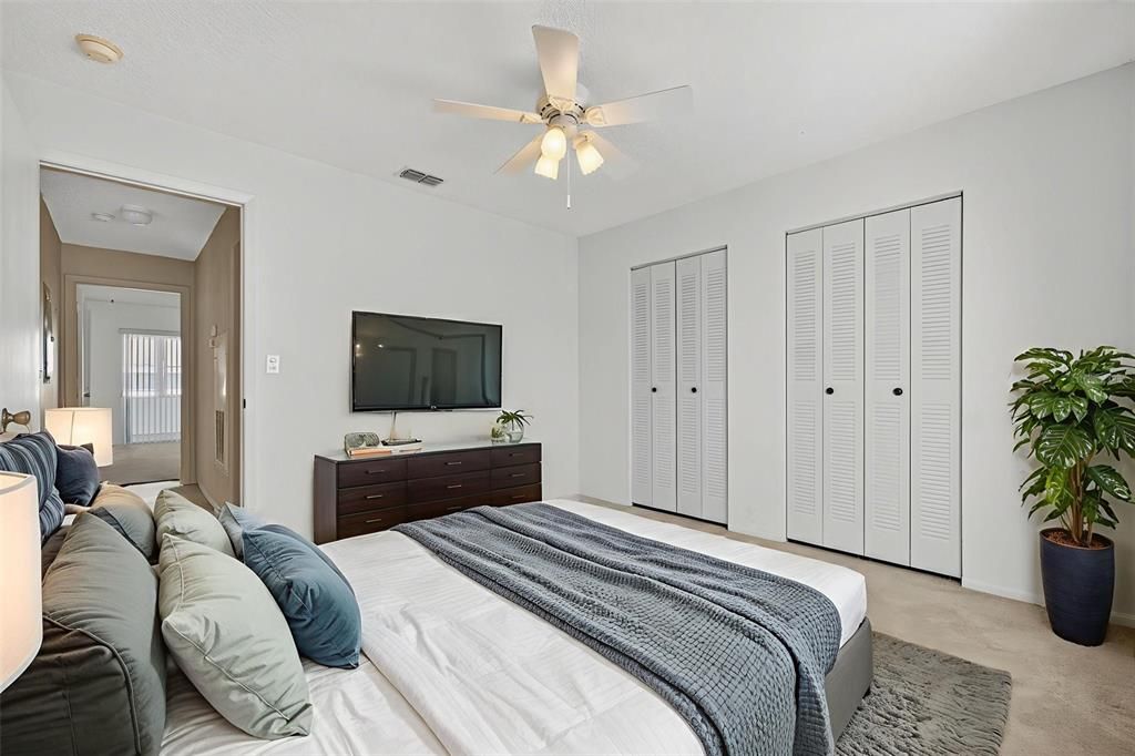 待售: $155,000 (2 贝兹, 2 浴室, 1350 平方英尺)