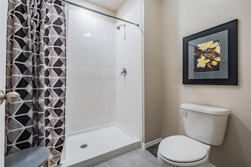 For Rent: $2,100 (3 beds, 2 baths, 1758 Square Feet)