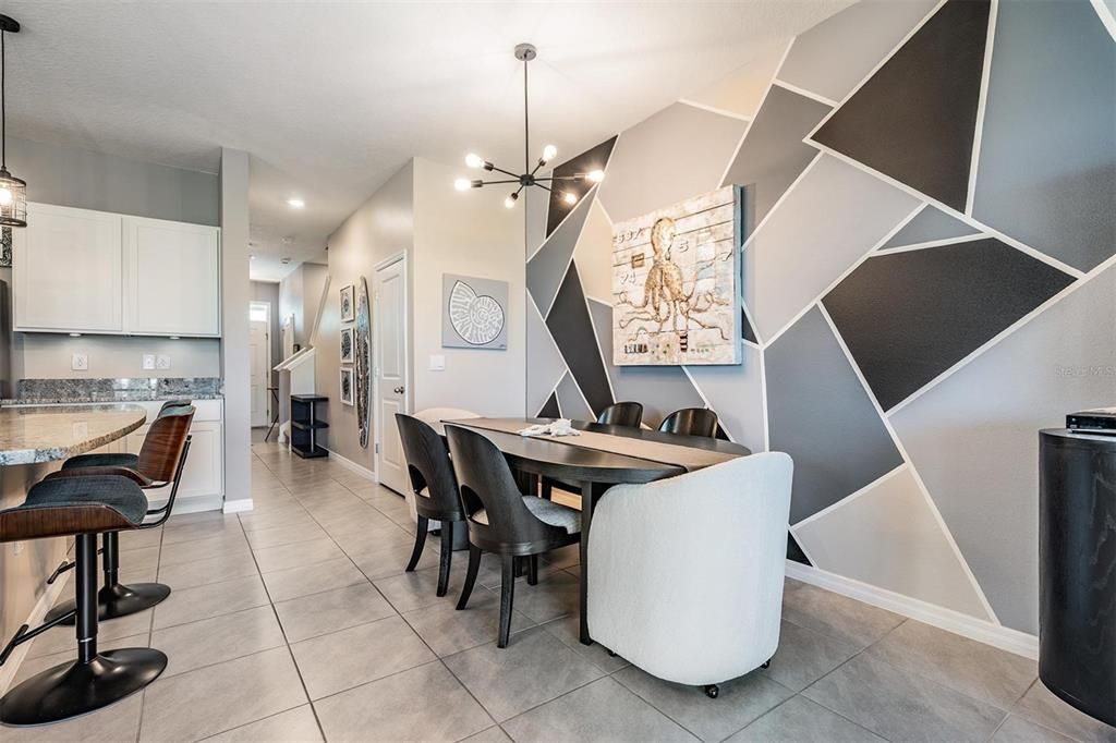 For Rent: $2,100 (3 beds, 2 baths, 1758 Square Feet)