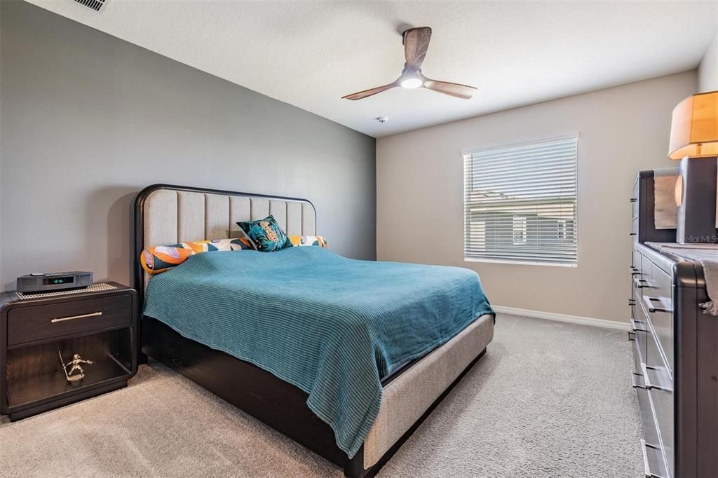 For Rent: $2,100 (3 beds, 2 baths, 1758 Square Feet)