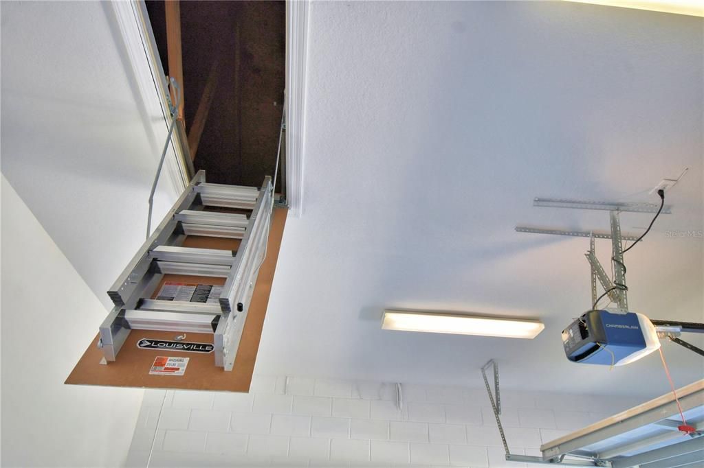 Active With Contract: $525,000 (4 beds, 2 baths, 2285 Square Feet)