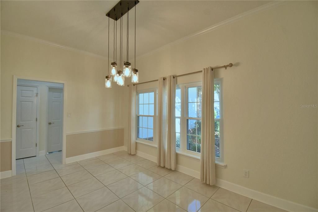 Active With Contract: $525,000 (4 beds, 2 baths, 2285 Square Feet)