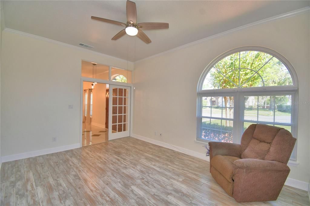 Active With Contract: $525,000 (4 beds, 2 baths, 2285 Square Feet)