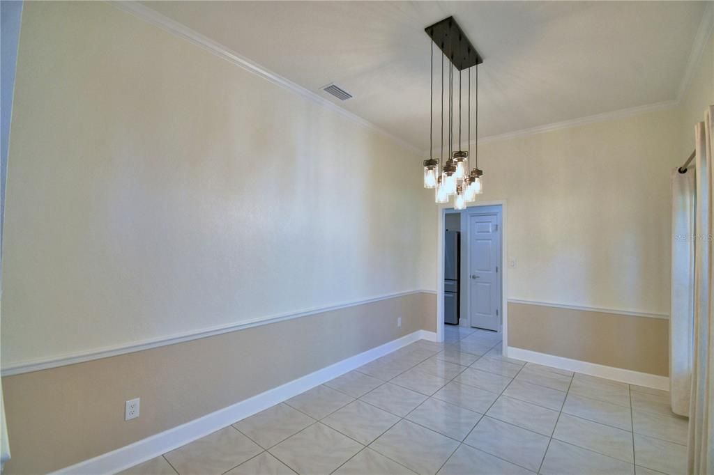 Active With Contract: $525,000 (4 beds, 2 baths, 2285 Square Feet)