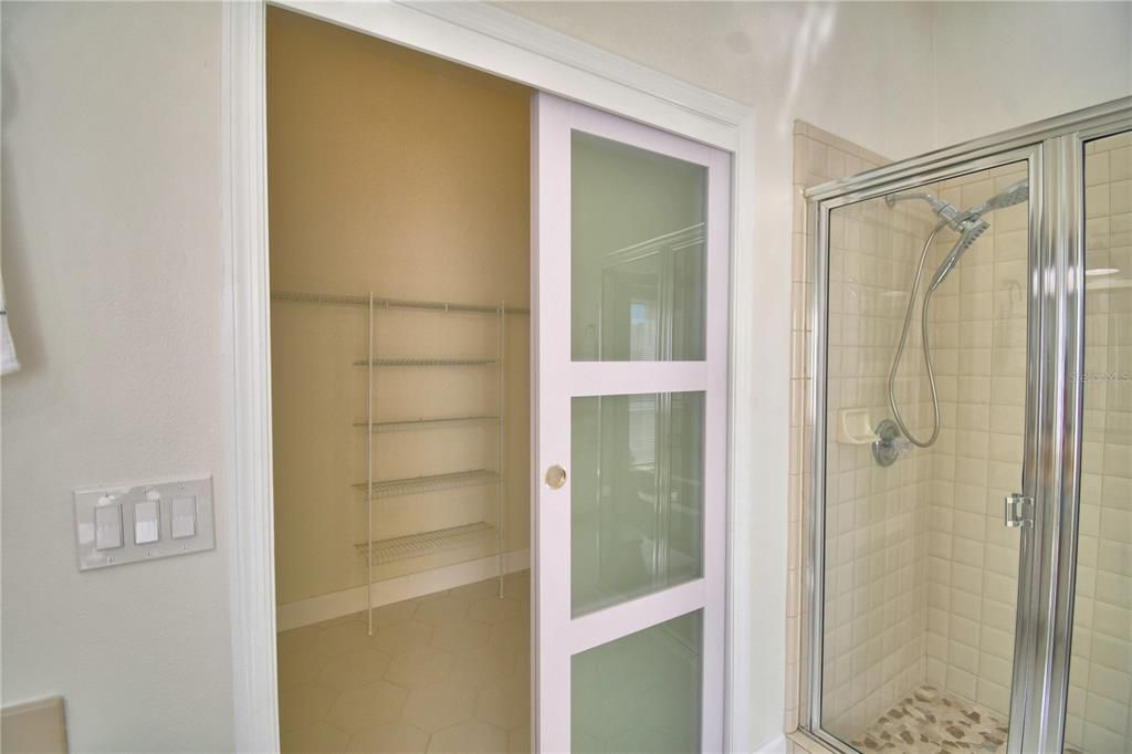 Active With Contract: $525,000 (4 beds, 2 baths, 2285 Square Feet)