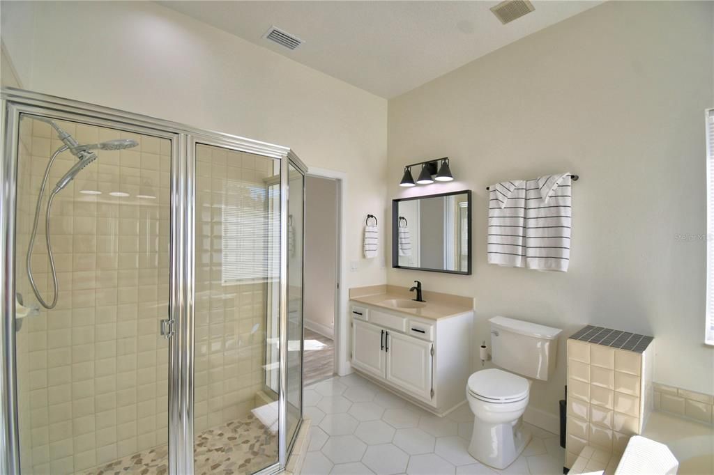 Active With Contract: $525,000 (4 beds, 2 baths, 2285 Square Feet)