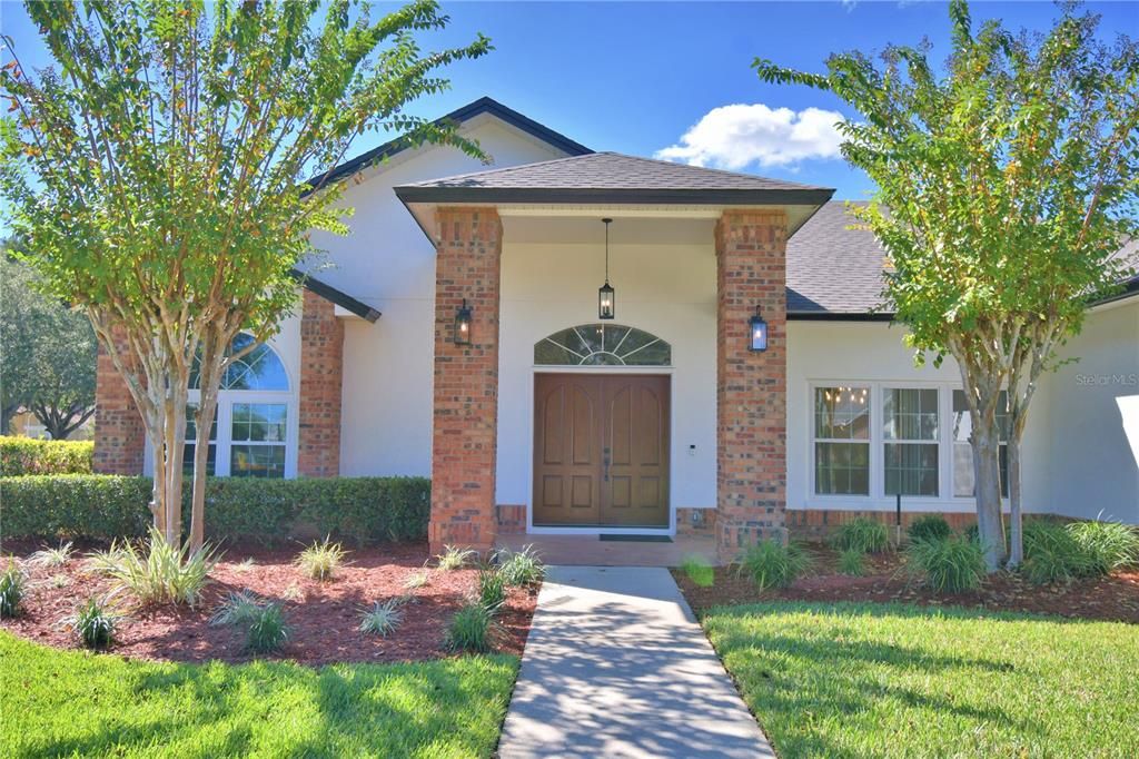 Active With Contract: $525,000 (4 beds, 2 baths, 2285 Square Feet)