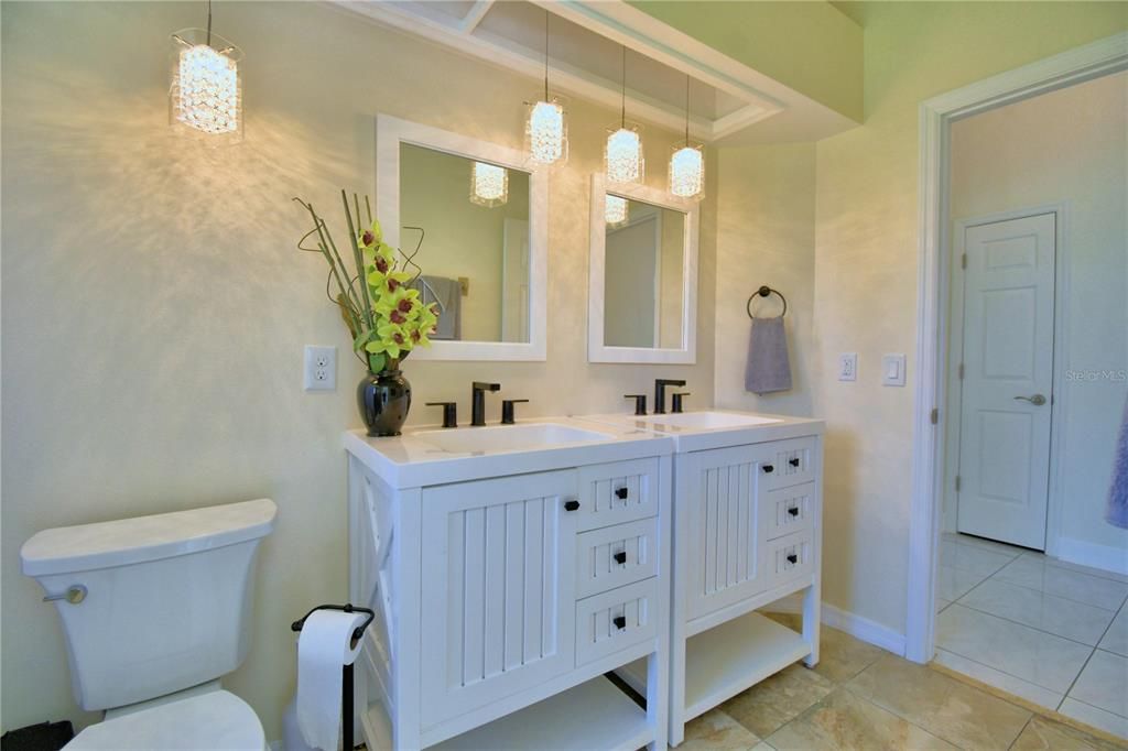 Active With Contract: $525,000 (4 beds, 2 baths, 2285 Square Feet)