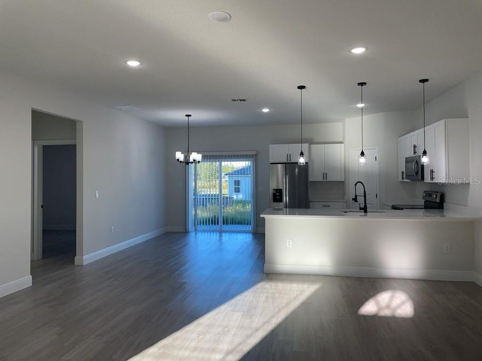 For Sale: $299,000 (4 beds, 2 baths, 1850 Square Feet)