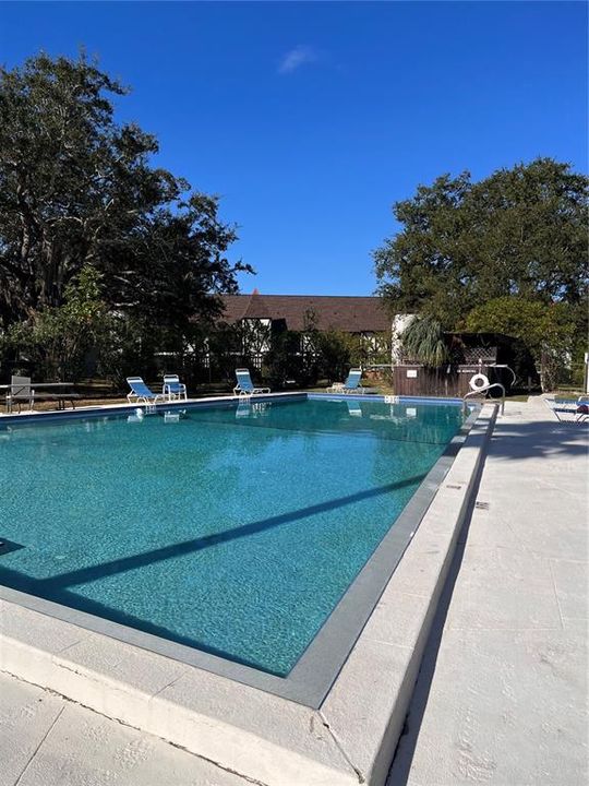 待售: $114,900 (1 贝兹, 1 浴室, 550 平方英尺)