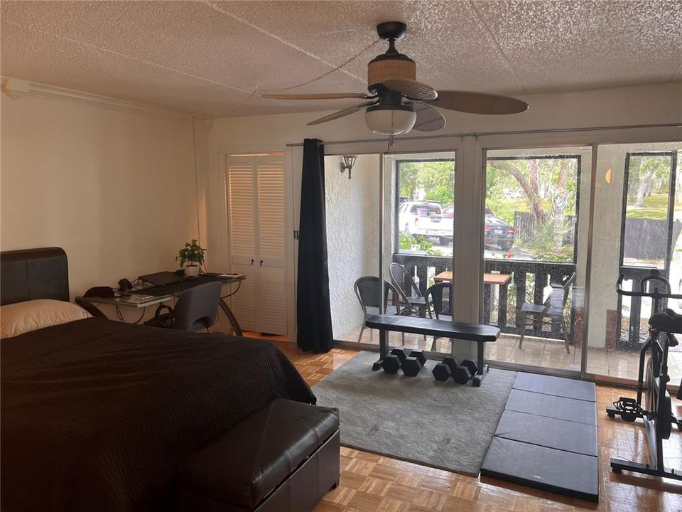 待售: $114,900 (1 贝兹, 1 浴室, 550 平方英尺)