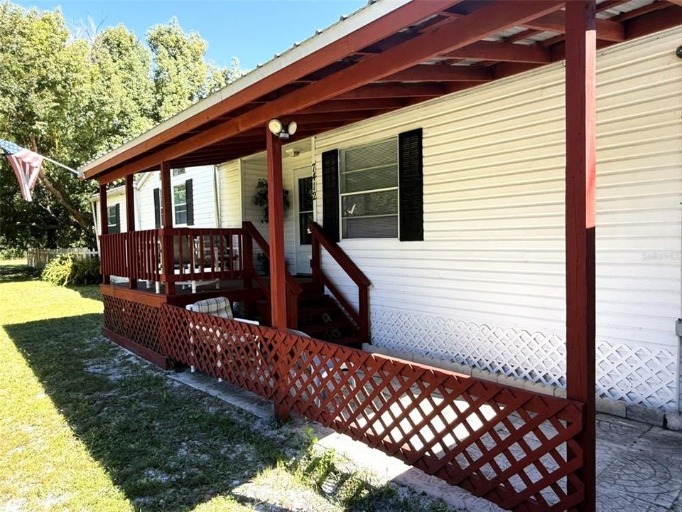 For Sale: $295,000 (3 beds, 2 baths, 1960 Square Feet)