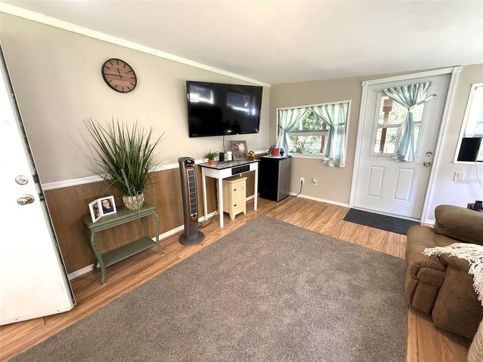 For Sale: $295,000 (3 beds, 2 baths, 1960 Square Feet)