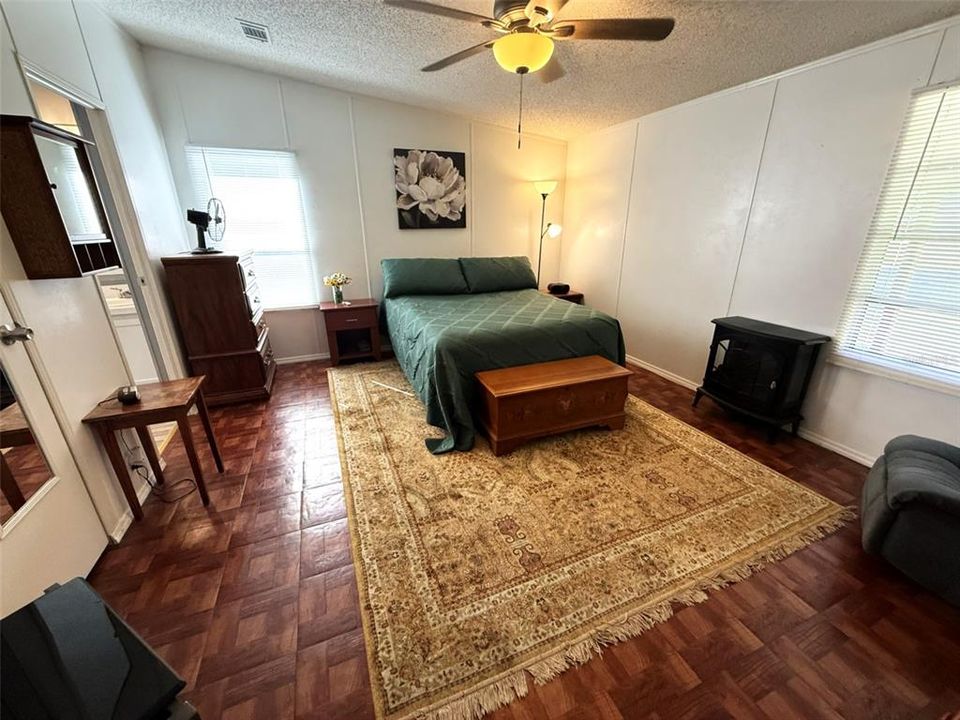 For Sale: $295,000 (3 beds, 2 baths, 1960 Square Feet)