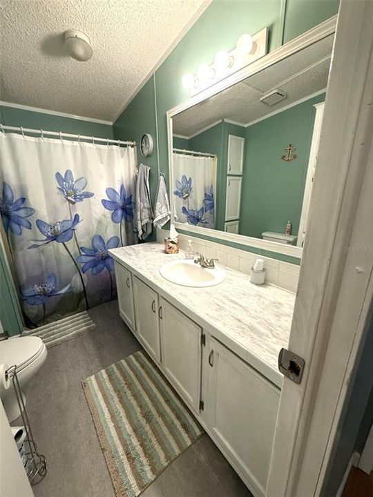 For Sale: $295,000 (3 beds, 2 baths, 1960 Square Feet)