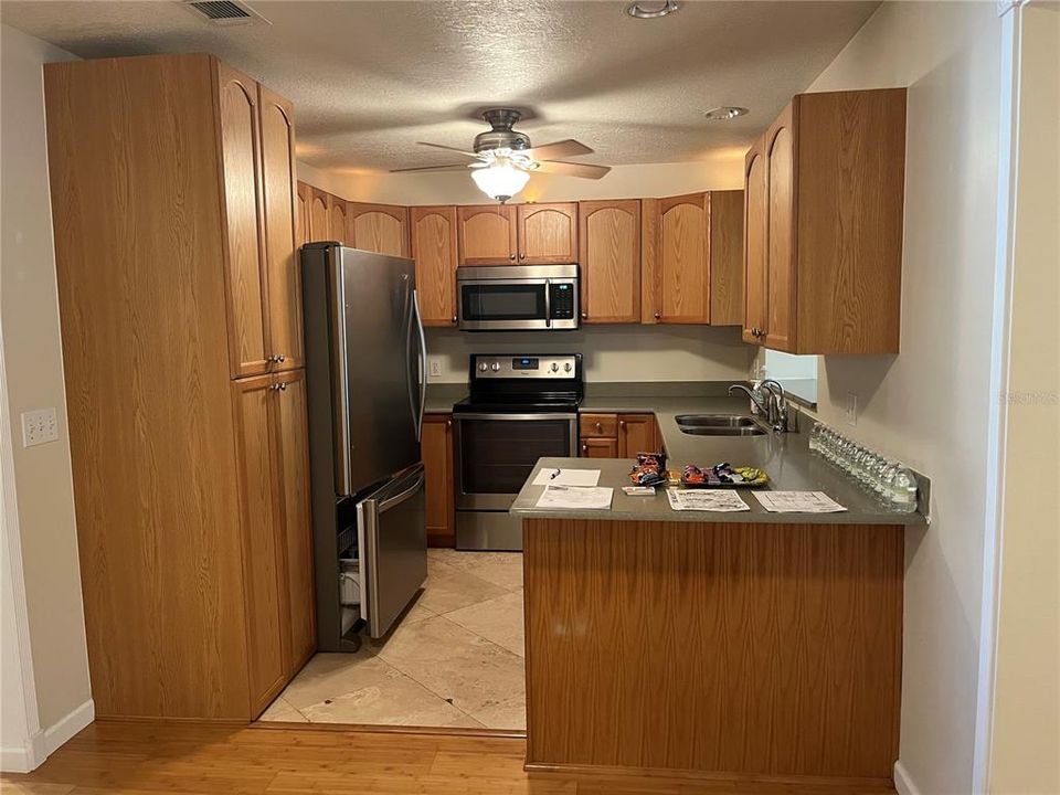 На продажу: $599,000 (4 спален, 3 ванн, 2878 Квадратных фут)