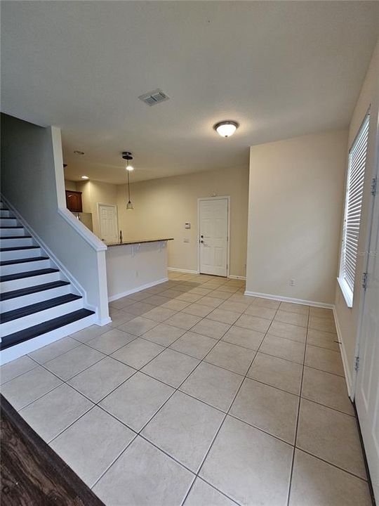 En Renta: $2,550 (3 camas, 3 baños, 2059 Pies cuadrados)