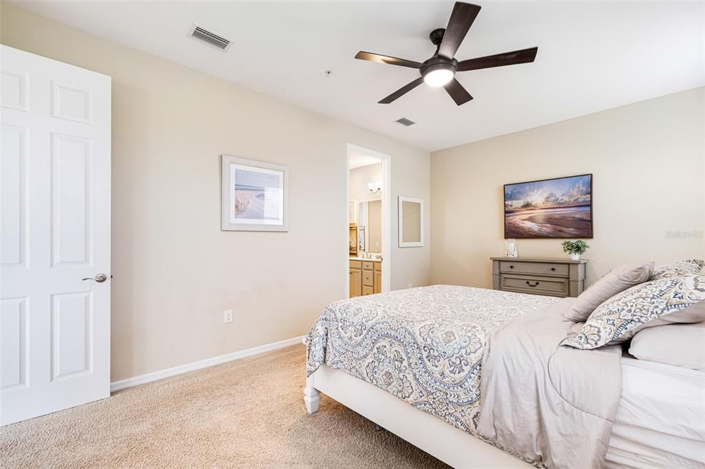 待售: $399,000 (3 贝兹, 2 浴室, 1532 平方英尺)