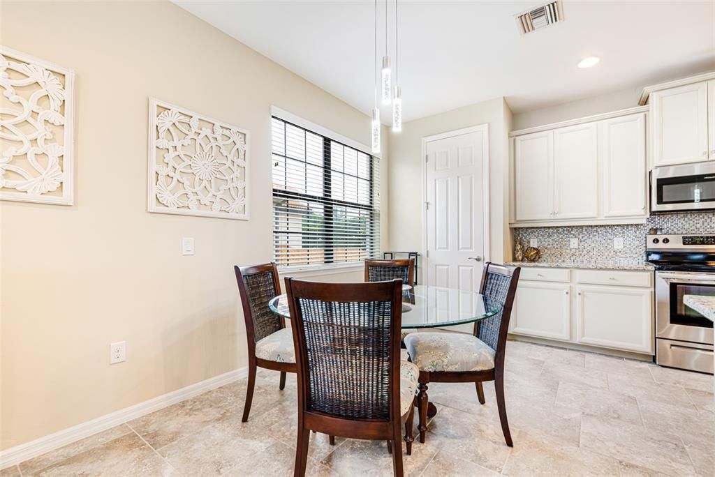 待售: $399,000 (3 贝兹, 2 浴室, 1532 平方英尺)