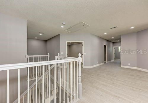 For Rent: $6,995 (5 beds, 3 baths, 5704 Square Feet)