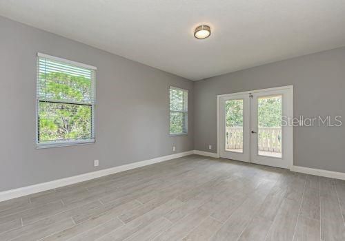 For Rent: $6,995 (5 beds, 3 baths, 5704 Square Feet)