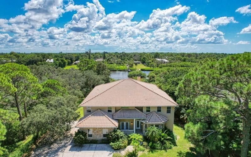 For Rent: $6,995 (5 beds, 3 baths, 5704 Square Feet)