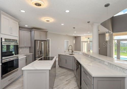 For Rent: $6,995 (5 beds, 3 baths, 5704 Square Feet)