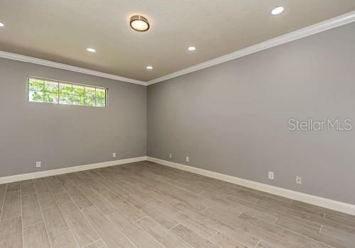 For Rent: $6,995 (5 beds, 3 baths, 5704 Square Feet)