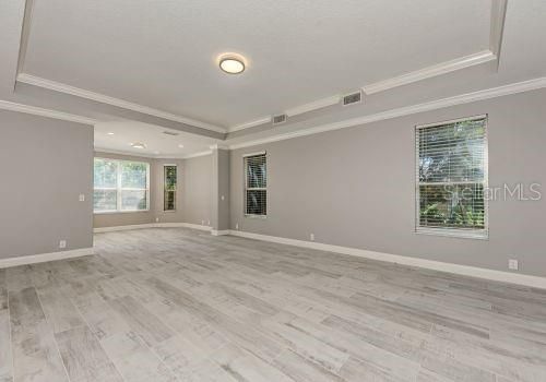 For Rent: $6,995 (5 beds, 3 baths, 5704 Square Feet)