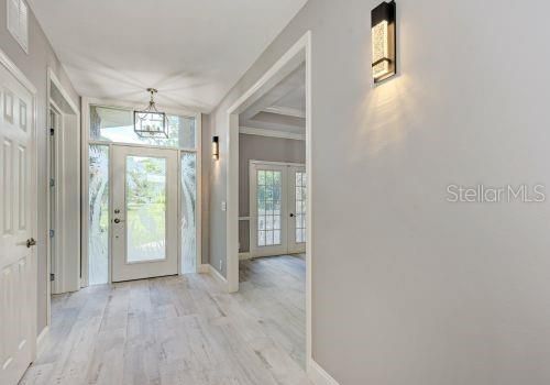 For Rent: $6,995 (5 beds, 3 baths, 5704 Square Feet)