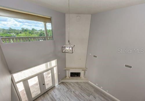 For Rent: $6,995 (5 beds, 3 baths, 5704 Square Feet)