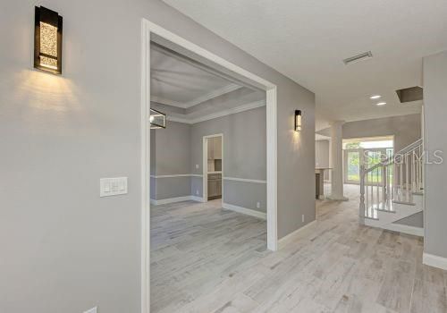 For Rent: $6,995 (5 beds, 3 baths, 5704 Square Feet)