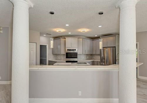 For Rent: $6,995 (5 beds, 3 baths, 5704 Square Feet)