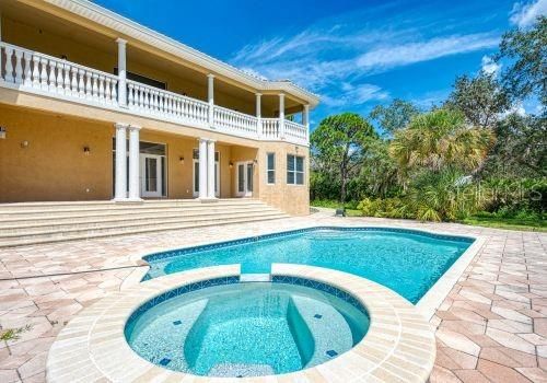 For Rent: $6,995 (5 beds, 3 baths, 5704 Square Feet)