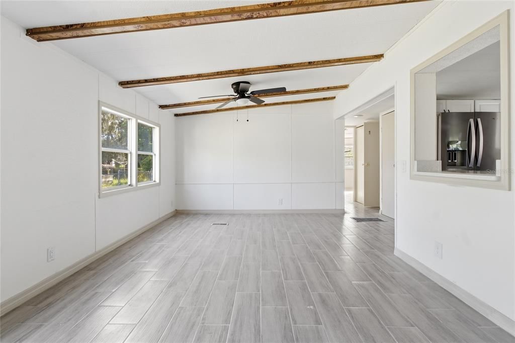 На продажу: $220,000 (3 спален, 2 ванн, 1344 Квадратных фут)