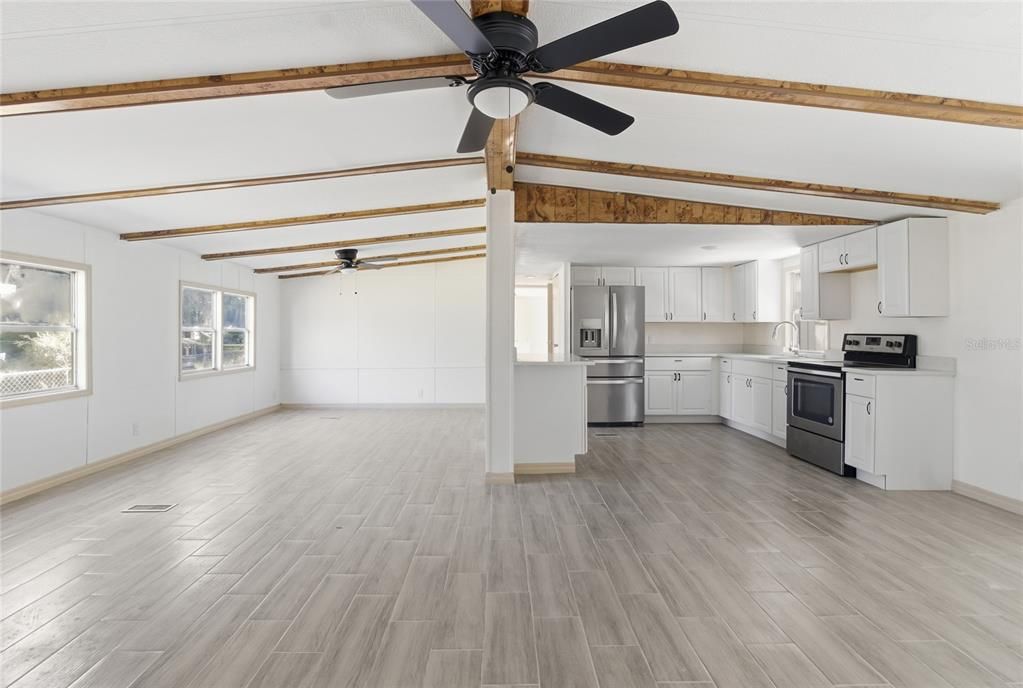 На продажу: $220,000 (3 спален, 2 ванн, 1344 Квадратных фут)