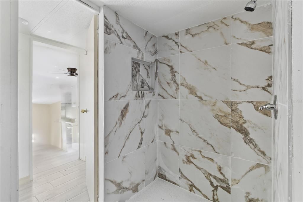 На продажу: $220,000 (3 спален, 2 ванн, 1344 Квадратных фут)