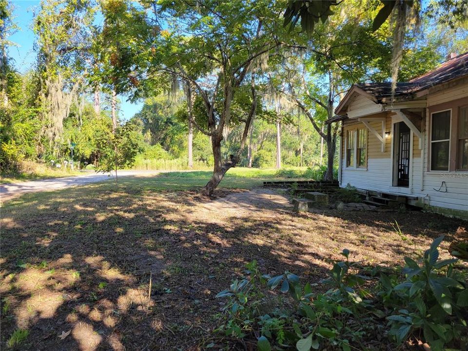 For Sale: $157,000 (3 beds, 2 baths, 1248 Square Feet)