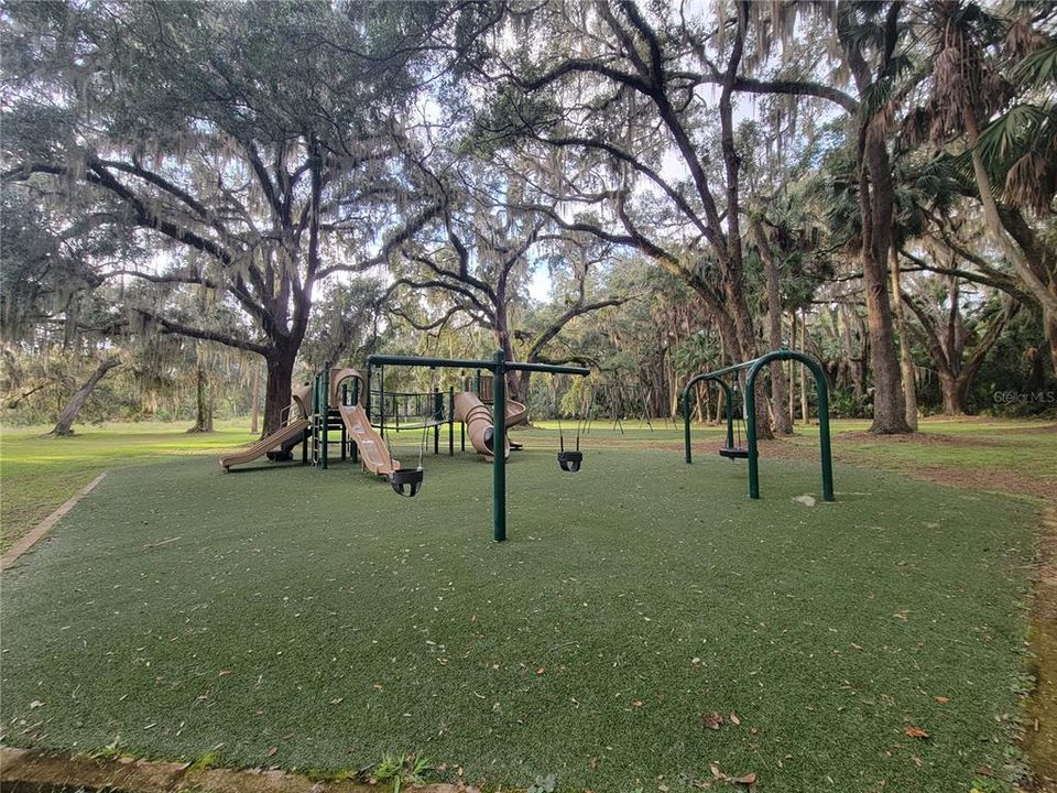 For Sale: $157,000 (3 beds, 2 baths, 1248 Square Feet)