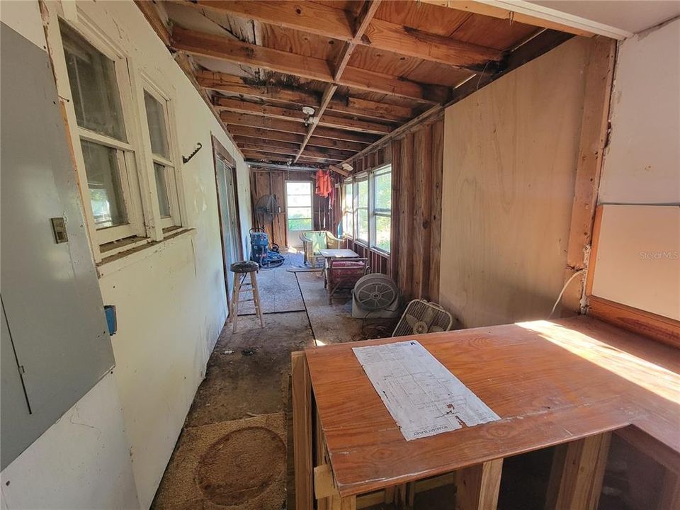 For Sale: $157,000 (3 beds, 2 baths, 1248 Square Feet)