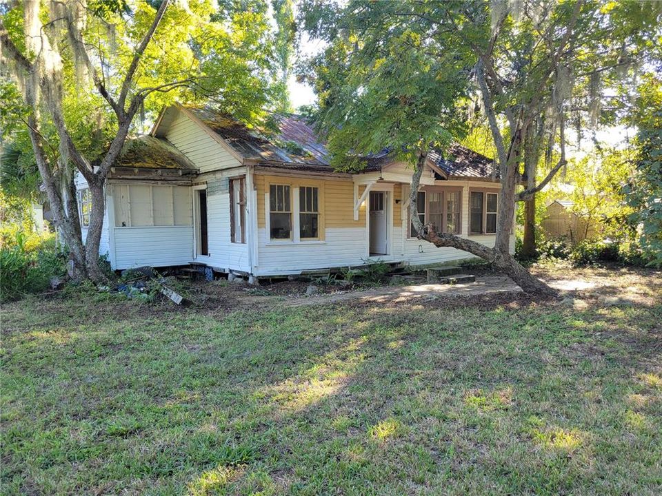 For Sale: $157,000 (3 beds, 2 baths, 1248 Square Feet)