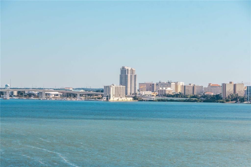 For Sale: $665,000 (2 beds, 2 baths, 1364 Square Feet)