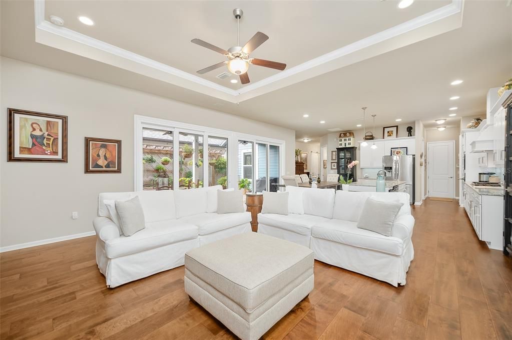 En Venta: $527,000 (3 camas, 2 baños, 2099 Pies cuadrados)