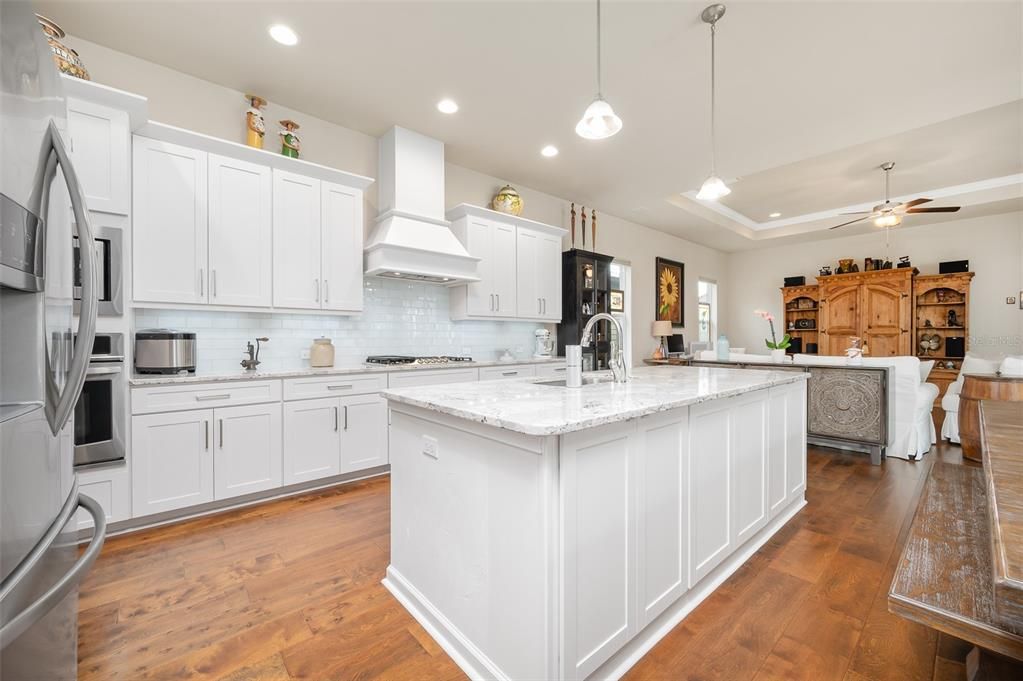 En Venta: $527,000 (3 camas, 2 baños, 2099 Pies cuadrados)